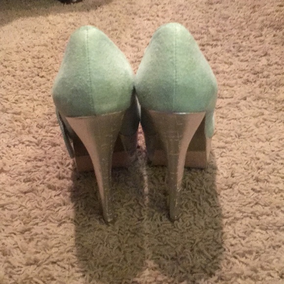 Mint Green Decor Heels - Picture 4 of 6
